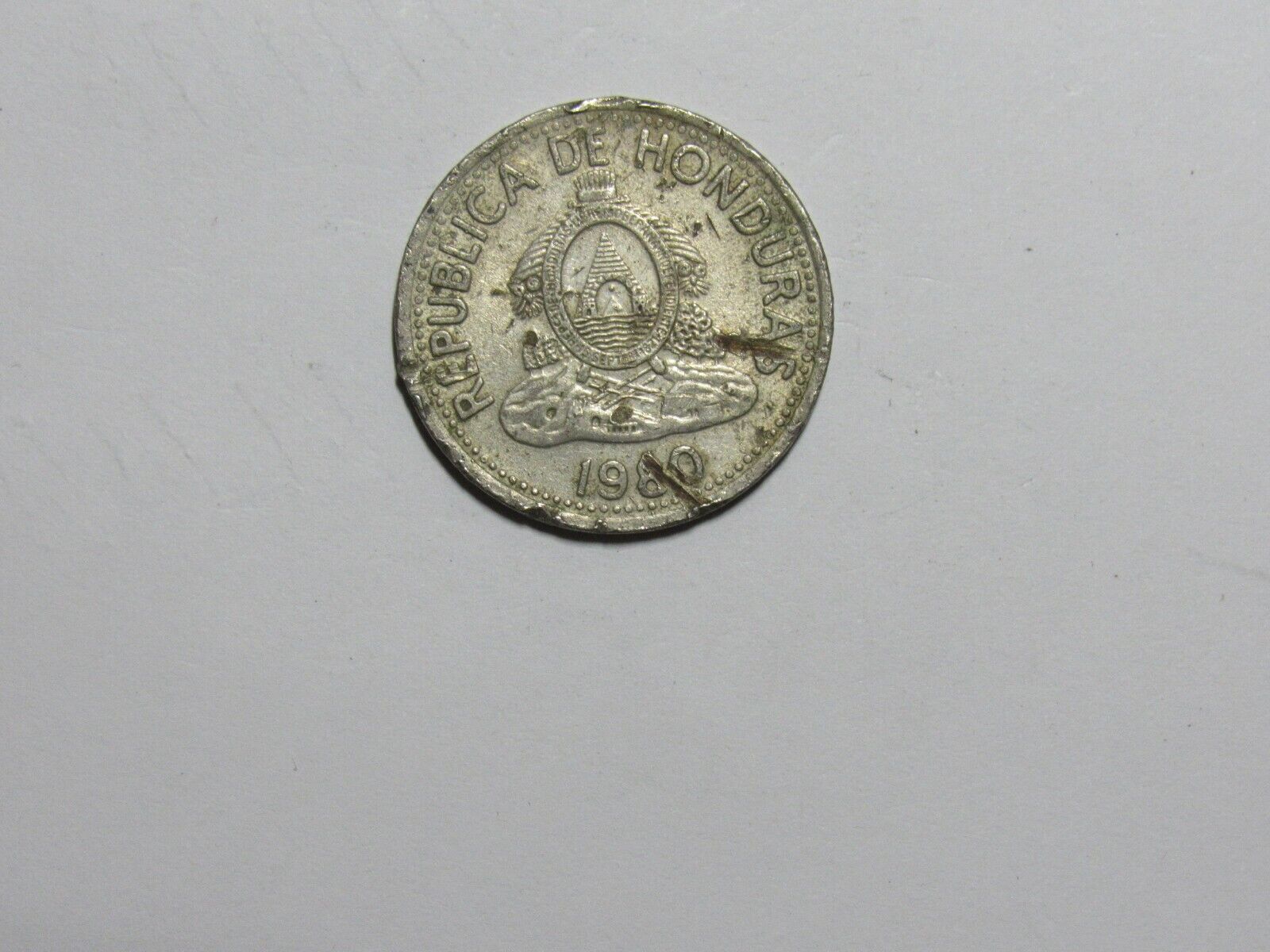 Honduras Coin - 1980 10 Centavos - Circulated, Cuts, Rim Damage